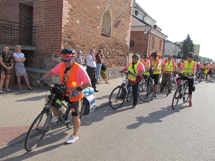 Przasnysz i Rostkowo. Pielgrzymka rowerowa