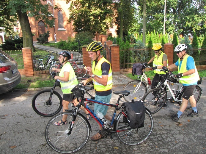 Przasnysz i Rostkowo. Pielgrzymka rowerowa