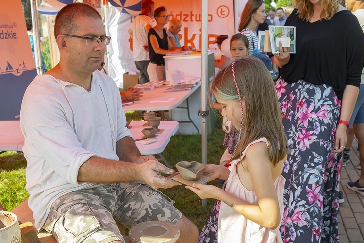 Piknik wojewódzki w Boczkach Chełmońskich