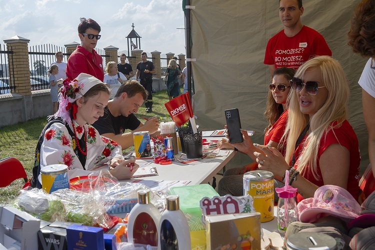 Piknik wojewódzki w Boczkach Chełmońskich