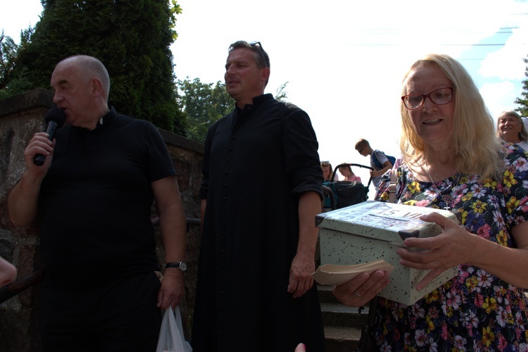 Pielgrzymka trzeźwości do sanktuarium Matki Bożej Brzemiennej