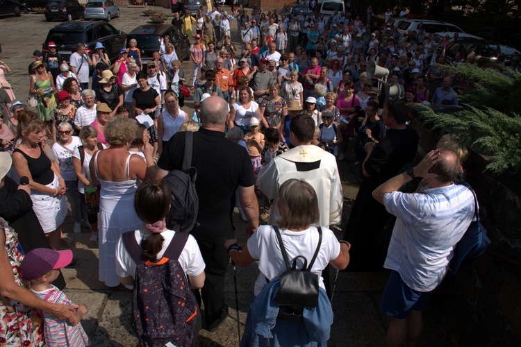 Pielgrzymka trzeźwości do sanktuarium Matki Bożej Brzemiennej