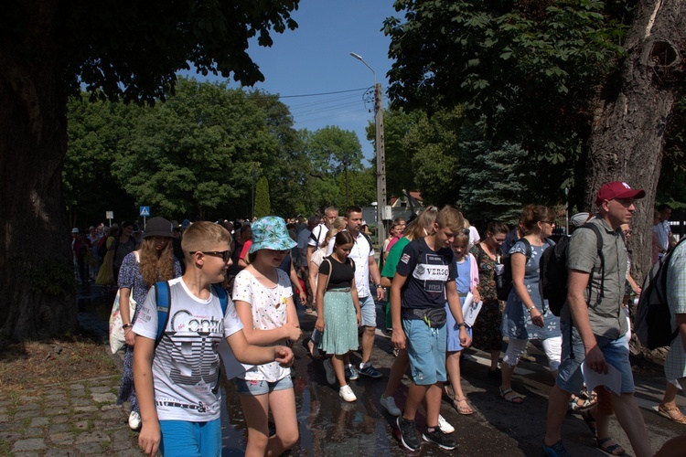 Pielgrzymka trzeźwości do sanktuarium Matki Bożej Brzemiennej