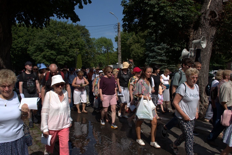 Pielgrzymka trzeźwości do sanktuarium Matki Bożej Brzemiennej