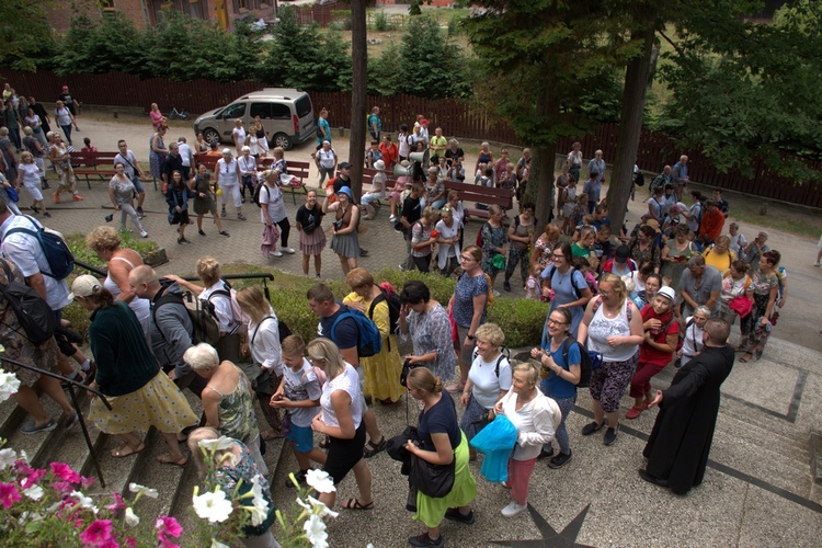 Pielgrzymka trzeźwości do sanktuarium Matki Bożej Brzemiennej