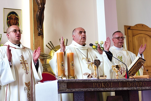 Odpustowej Mszy św. przewodniczył biskup pomocniczy z archidiecezji lubelskiej.