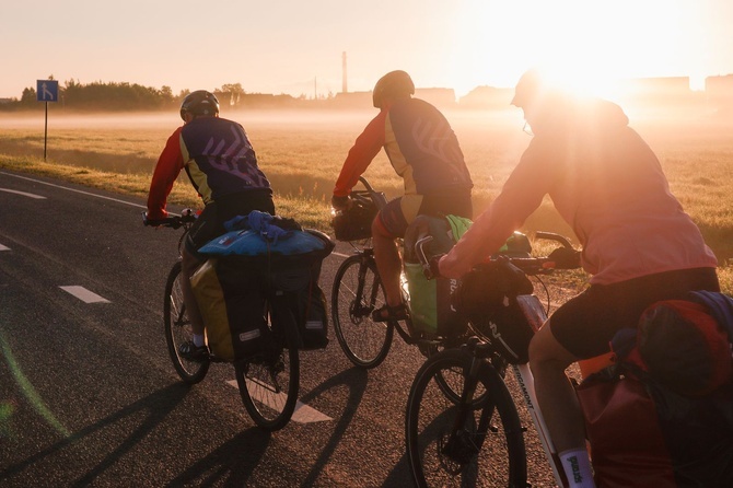 NINIWA Team w krainie reniferów i św. Mikołaja. Rowerzyści już za półmetkiem wyprawy na Nordkapp