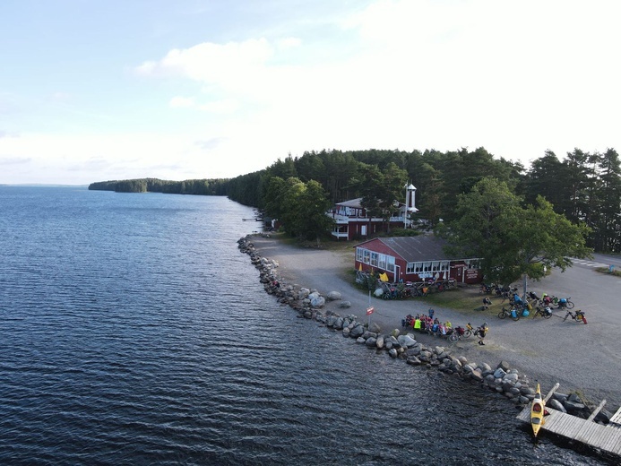 NINIWA Team w krainie reniferów i św. Mikołaja. Rowerzyści już za półmetkiem wyprawy na Nordkapp