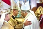 ▲	Now biskup potwierdził swą gotowość pomocy biskupowi diecezjalnemu. 