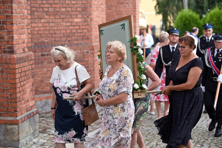 Wprowadzenie relikwii św. Floriana do kościoła w Osieku