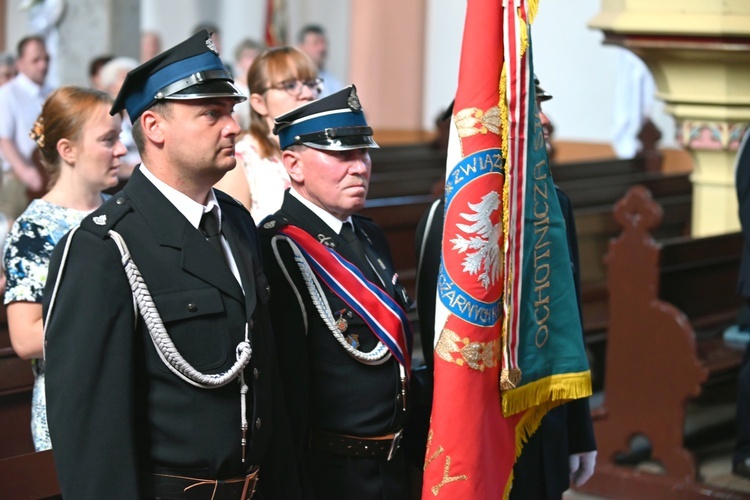 Wprowadzenie relikwii św. Floriana do kościoła w Osieku