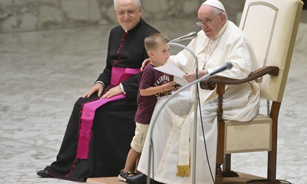 Franciszek: Starość upewnia o przeznaczeniu do życia wiecznego 