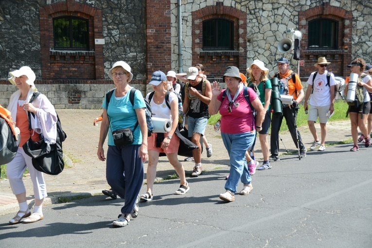 Wyjście ze Strzelec Opolskich