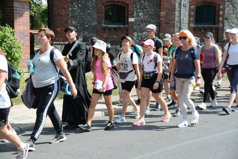 Wyjście ze Strzelec Opolskich