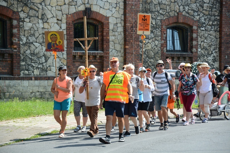 Wyjście ze Strzelec Opolskich