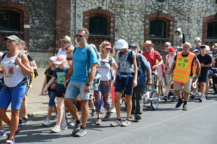 Wyjście ze Strzelec Opolskich