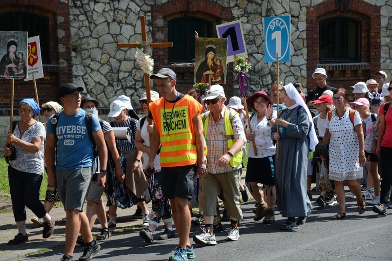 Wyjście ze Strzelec Opolskich