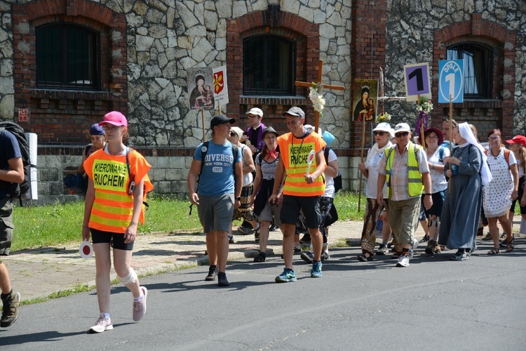 Wyjście ze Strzelec Opolskich