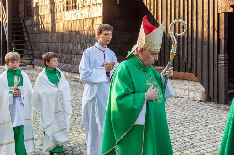 Poświęcenie nowego dzwonu  
