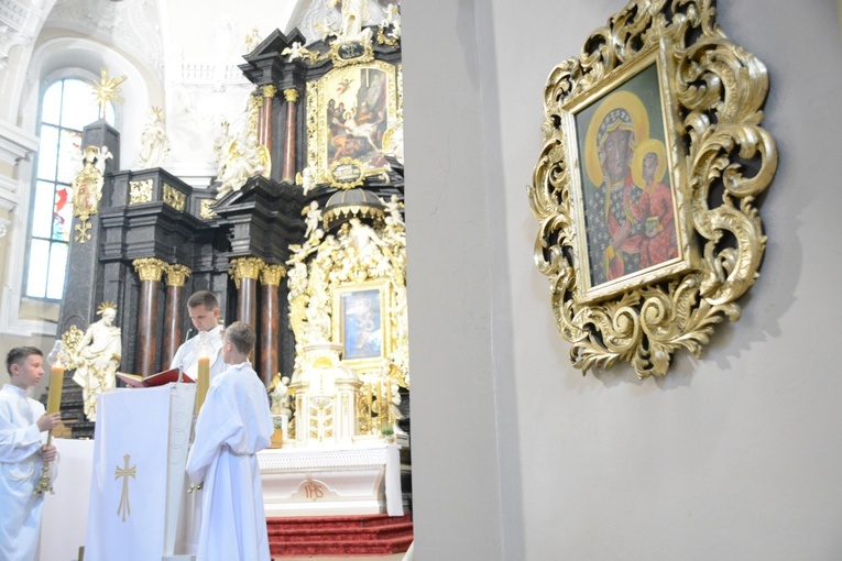 Pielgrzymkowa Eucharystia w Strzelcach Opolskich