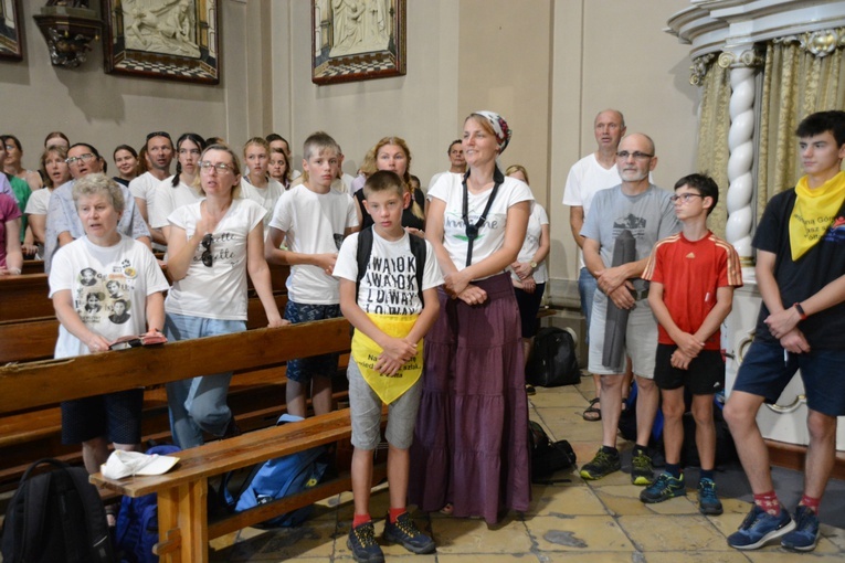 Pielgrzymkowa Eucharystia w Strzelcach Opolskich