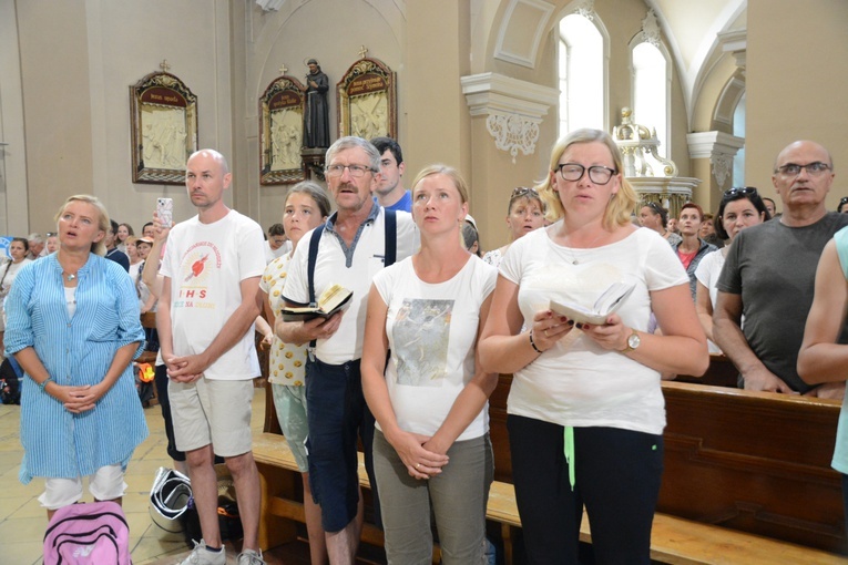 Pielgrzymkowa Eucharystia w Strzelcach Opolskich