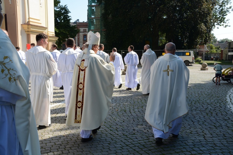 Pielgrzymkowa Eucharystia w Strzelcach Opolskich