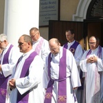 Ostatnie pożegnanie śp. ks. Witolda Włocha w Chybiu