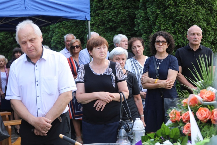 Pogrzeb śp. ks. Witolda Włocha w rodzinnej Rajczy