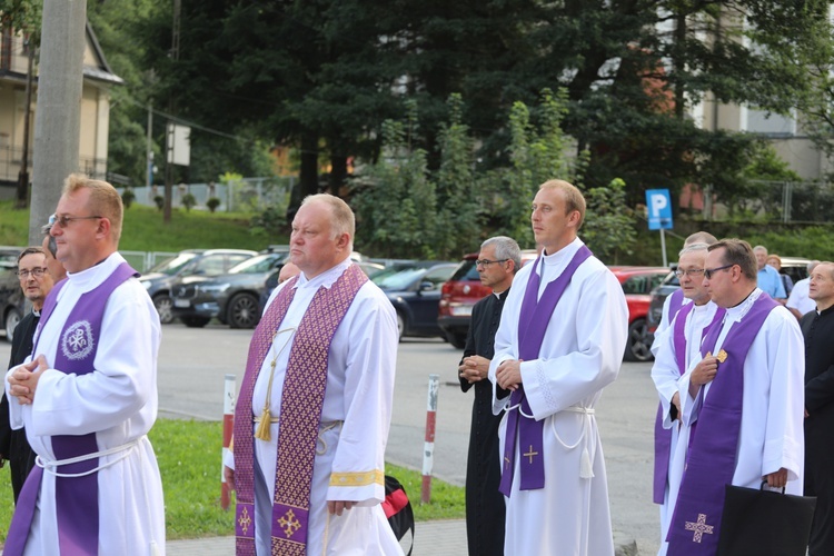 Pogrzeb śp. ks. Witolda Włocha w rodzinnej Rajczy