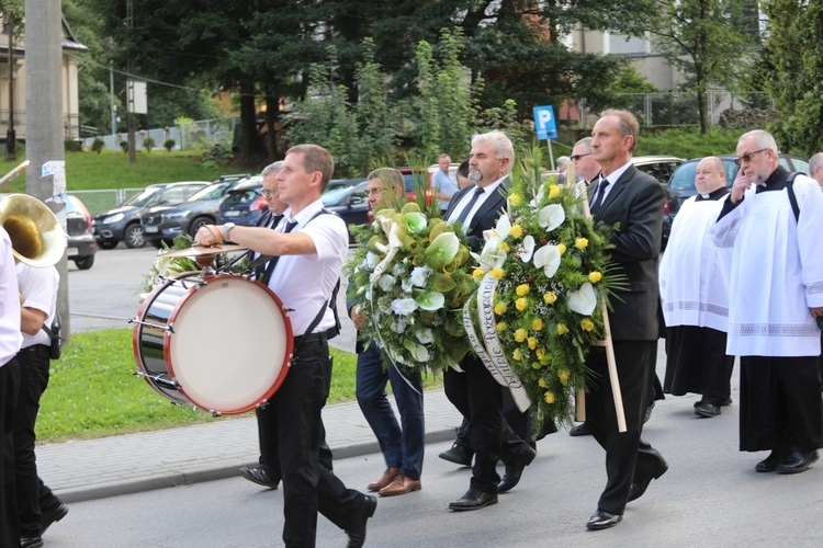 Pogrzeb śp. ks. Witolda Włocha w rodzinnej Rajczy