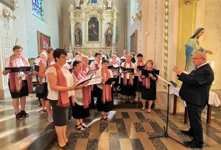 Pogrzeb śp. ks. Witolda Włocha w rodzinnej Rajczy