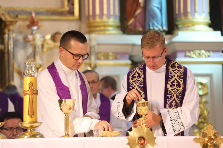 Pogrzeb śp. ks. Witolda Włocha w rodzinnej Rajczy