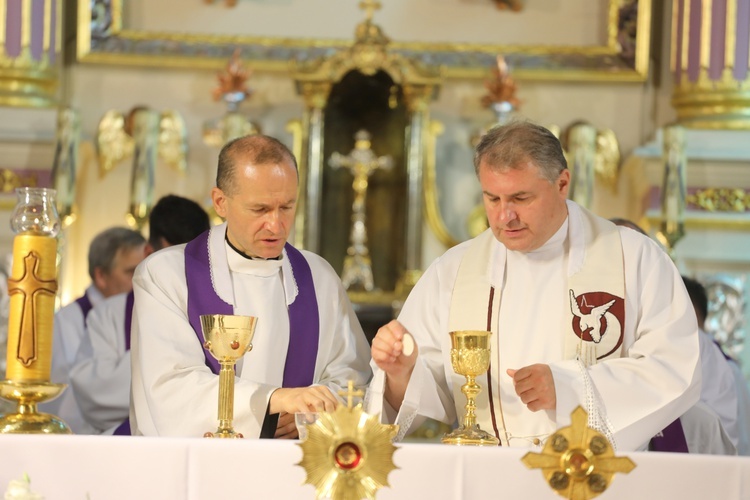 Pogrzeb śp. ks. Witolda Włocha w rodzinnej Rajczy