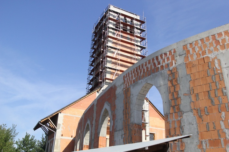 Budowa kościoła w Zgorzelcu