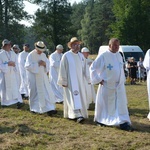 Pielgrzymkowa Msza św. na leśnej polanie