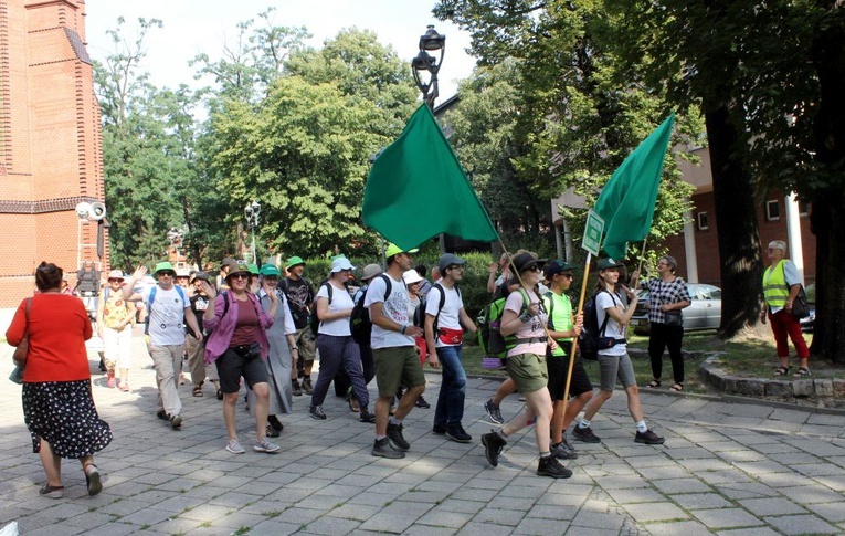 Pielgrzymka na Jasną Górę cz. 1   