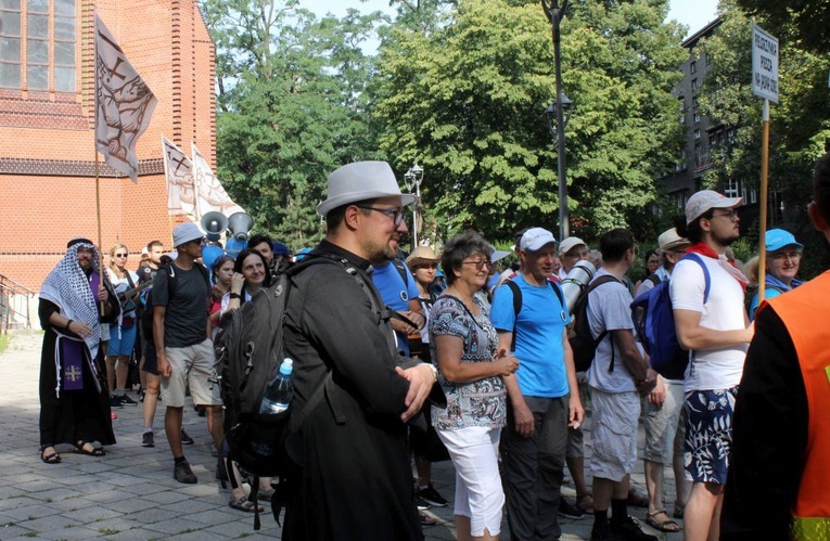 Pielgrzymka na Jasną Górę cz. 1   