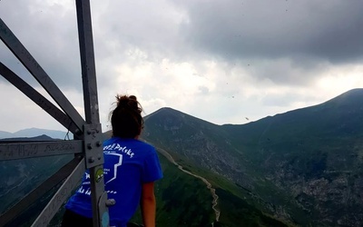 Samotna pątniczka przemierzyła Polskę od Helu aż na Giewont