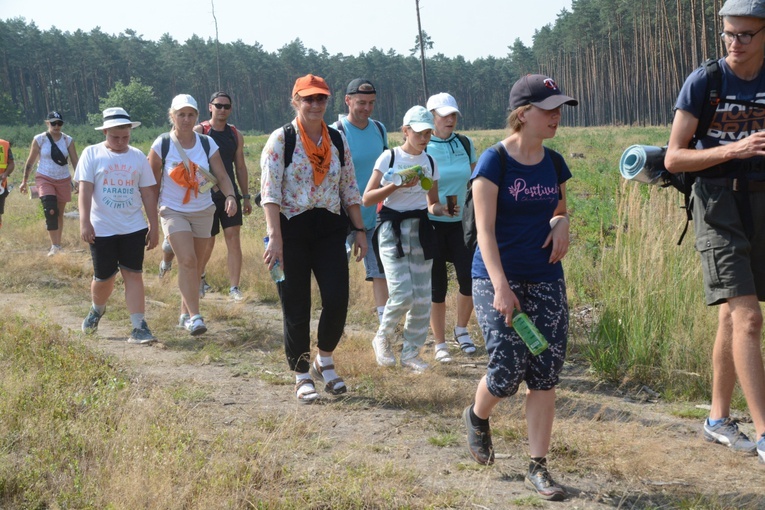 Czwartkowa droga przez las