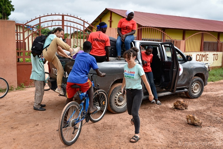 Salezjańscy wolontariusze na misjach. Gambia 2022