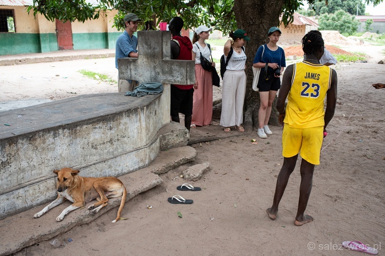 Salezjańscy wolontariusze na misjach. Gambia 2022