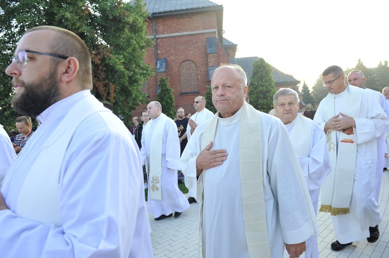 Zabawa. Msza św. (B)