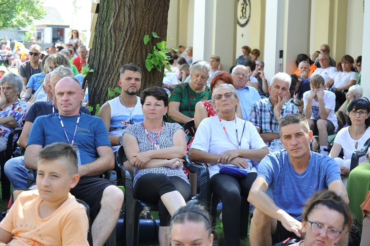 Okulice. Msza św. (A)