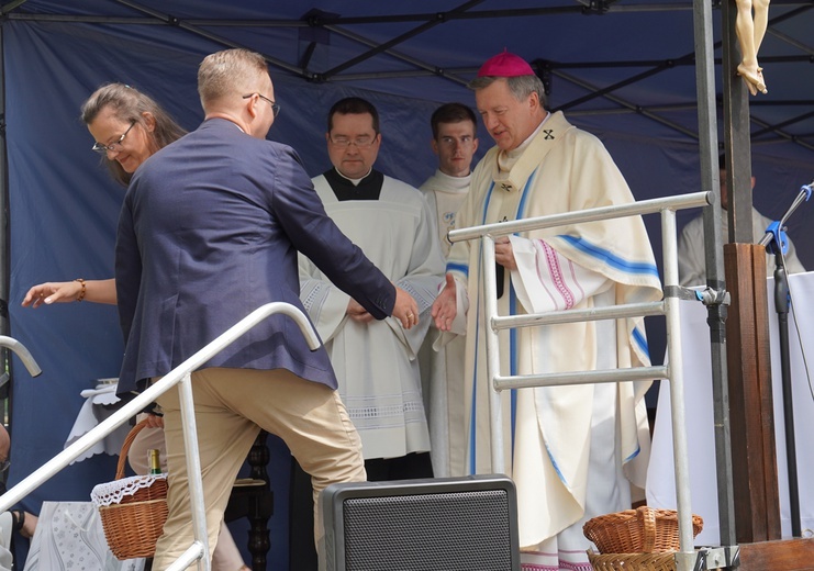 V Pielgrzymka Żywego Różańca i czcicieli Matki Bożej do Henrykowa