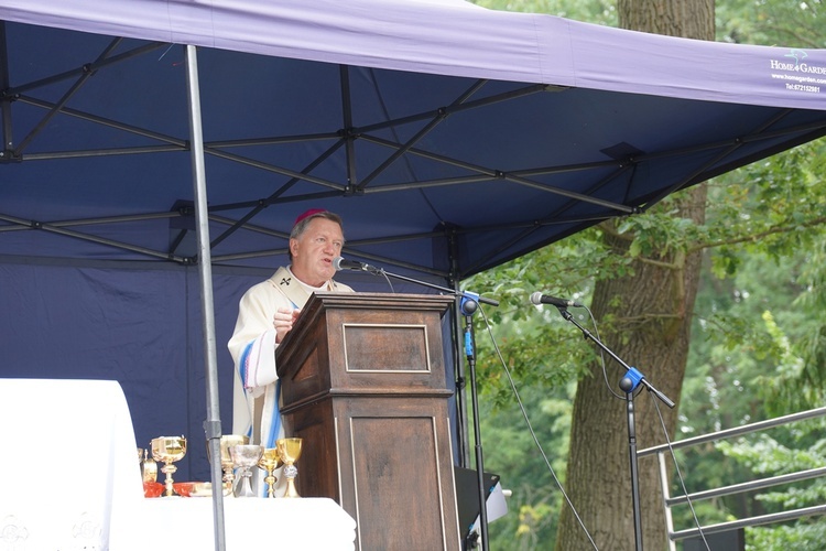 V Pielgrzymka Żywego Różańca i czcicieli Matki Bożej do Henrykowa