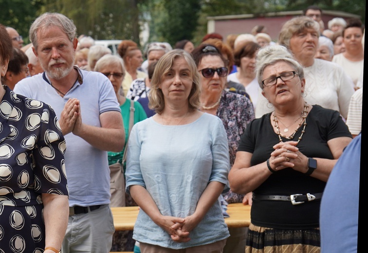 V Pielgrzymka Żywego Różańca i czcicieli Matki Bożej do Henrykowa