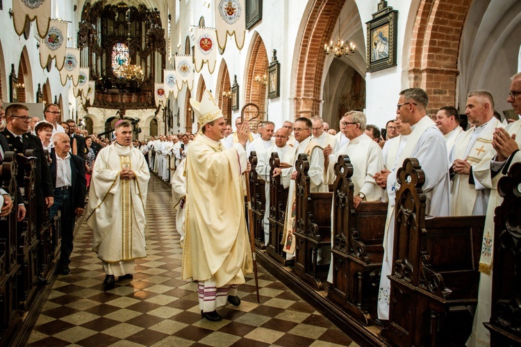 Święcenia biskupie ks. Piotra Przyborka