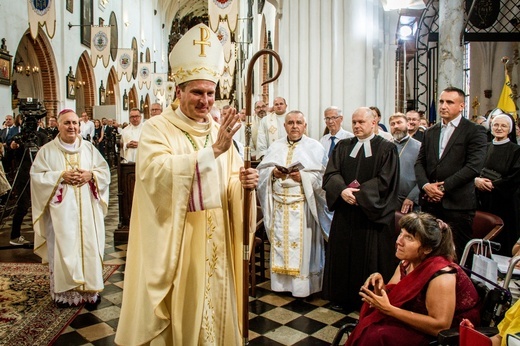 Święcenia biskupie ks. Piotra Przyborka