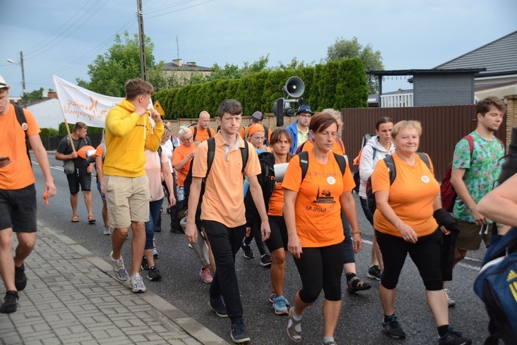 16 km przed Jasną Górą